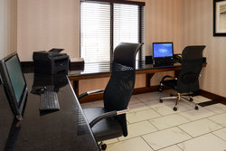  - Holiday Inn Express & Suites Greenfield - I-70, Exit 104