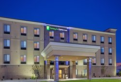  - Holiday Inn Express Airport Lincoln - I-80, Exit 399