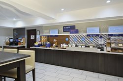  - Holiday Inn Express & Suites Bush Airport Houston - I-45, Exit 60A