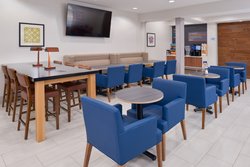  - Holiday Inn Express Wixom - I-96, Exit 159