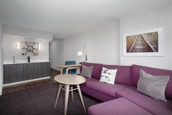  - Crowne Plaza Hotel Downtown Kansas City