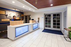  - Holiday Inn Express & Suites Escondido - I-15, Exit 31