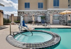  - Holiday Inn Express & Suites Military Drive San Antonio