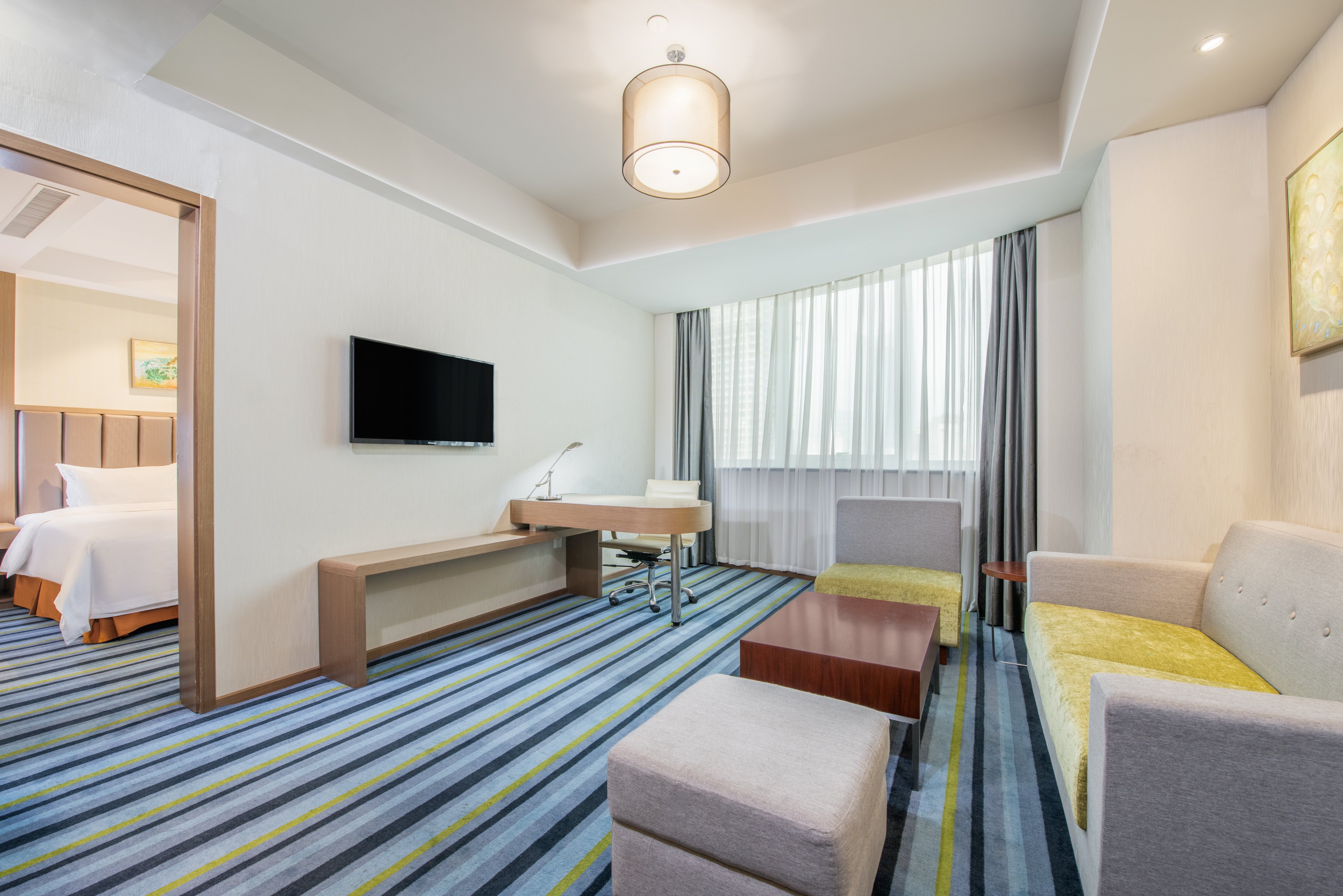 HOLIDAY INN EXP DOWNTOWN BY IHG-guestroom-1 Bedroom Suite.jpg