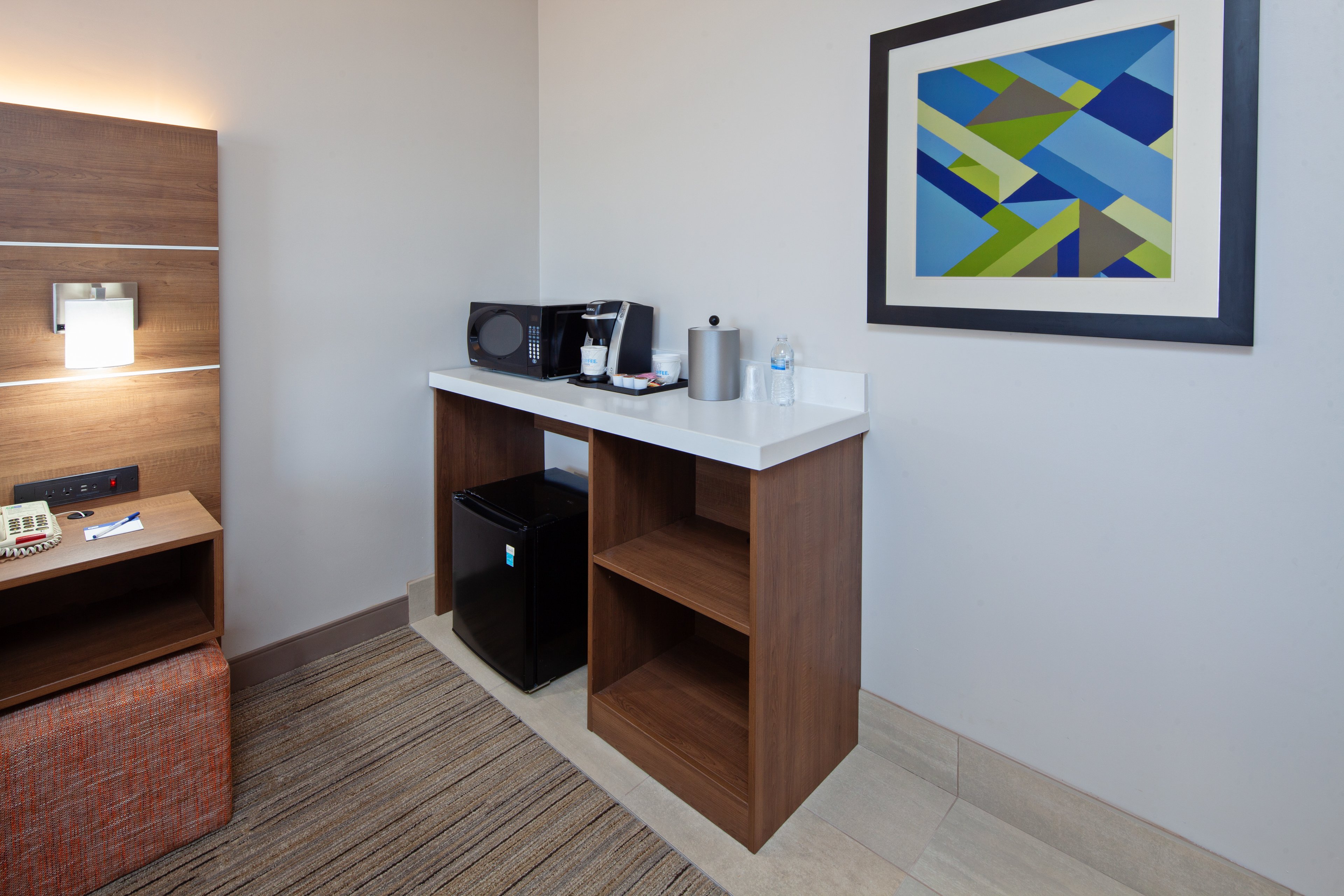 HOLIDAY INN EXP HTL AND STES BY IHG-guestroom-Room Feature .jpg