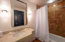  - Magnolia Hotel Downtown New Orleans