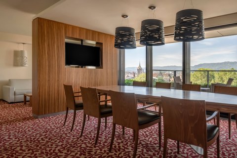 ZURICH MARRIOTT HOTEL - Photo 36