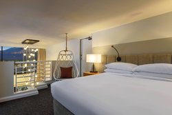  - Renaissance Hotel Palm Springs