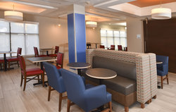  - Holiday Inn Express & Suites Selma