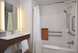  - Holiday Inn Express & Suites Selma