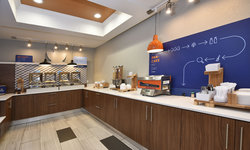  - Holiday Inn Express & Suites Selma