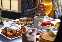  - Marriott Hotel Downtown Des Moines