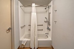  - Courtyard by Marriott Vanderbilt West End Nashville - I-40 & I-65, Exit 209