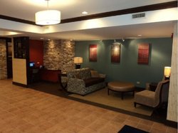  - Holiday Inn Express & Suites Algonquin