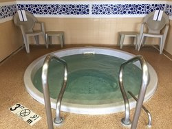  - Holiday Inn Express & Suites Algonquin