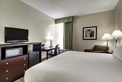  - Holiday Inn Express Marshfield - I-44, Exit 100