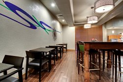  - Holiday Inn Express Marshfield - I-44, Exit 100