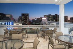  - Holiday Inn Express Downtown San Diego - I-5, Exits 16 & 16B