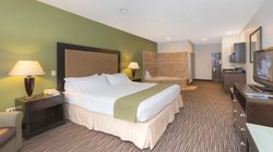  - Holiday Inn Express & Suites Riverwoods