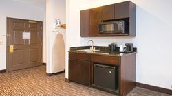  - Holiday Inn Express & Suites Riverwoods