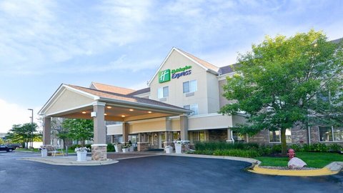 Welcome to our Deerfield hotel. 