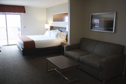  - Holiday Inn Express Munising