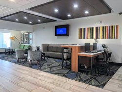  - Holiday Inn Express & Suites Hearne