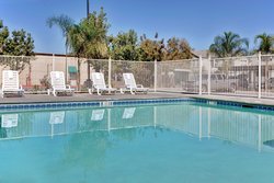  - Holiday Inn Express Delano