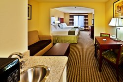 - Holiday Inn Express & Suites Perry