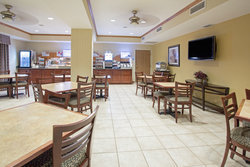  - Holiday Inn Express & Suites Abilene - I-70, Exit 275