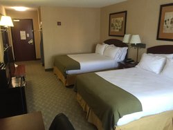  - Holiday Inn Express & Suites Lansing