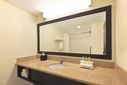  - Holiday Inn Express & Suites Colby - I-70, Exit 53