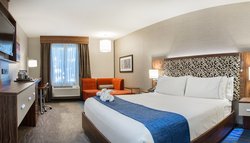  - Holiday Inn Express Central Redwood City
