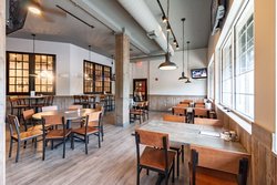  - Holiday Inn & Suites Poplar Bluff