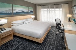  - Delta Hotel by Marriott Downtown Huntington
