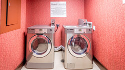  - Holiday Inn Express South Wichita - I-135, Exit 1A