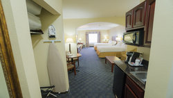  - Holiday Inn Express & Suites Pampa