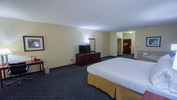  - Holiday Inn Express & Suites Pampa