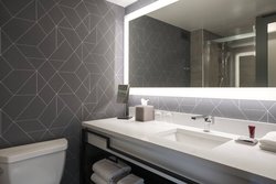  - Marriott Hotel Old City Philadelphia - I-95, Exit 20