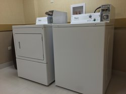  - Holiday Inn Express Arlington Heights - I-90, Exit 70