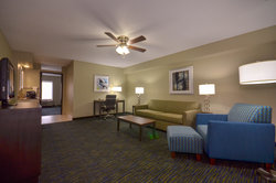  - Holiday Inn Express Fayetteville - I-49, Exit 65