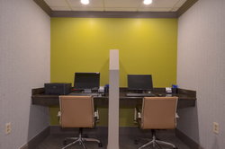  - Holiday Inn Express Fayetteville - I-49, Exit 65