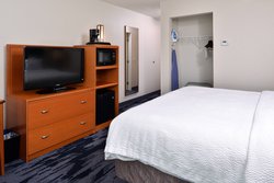 - Fairfield Inn & Suites by Marriott Beloit - I-39 & I-90, Exit 185