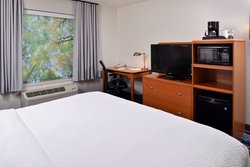  - Fairfield Inn & Suites by Marriott Beloit - I-39 & I-90, Exit 185