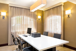  - Holiday Inn Express & Suites Palestine