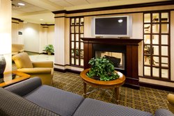  - Holiday Inn Express North Syracuse - I-81, Exit 27