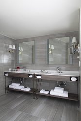  - Crowne Plaza Hotel Perimeter at Ravinia Atlanta - I-285, Exit 29