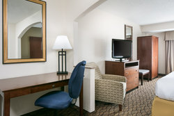  - Holiday Inn Express & Suites Clinton