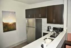  - Holiday Inn Wine Country Windsor