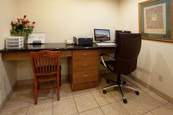  - Holiday Inn Express & Suites Zapata